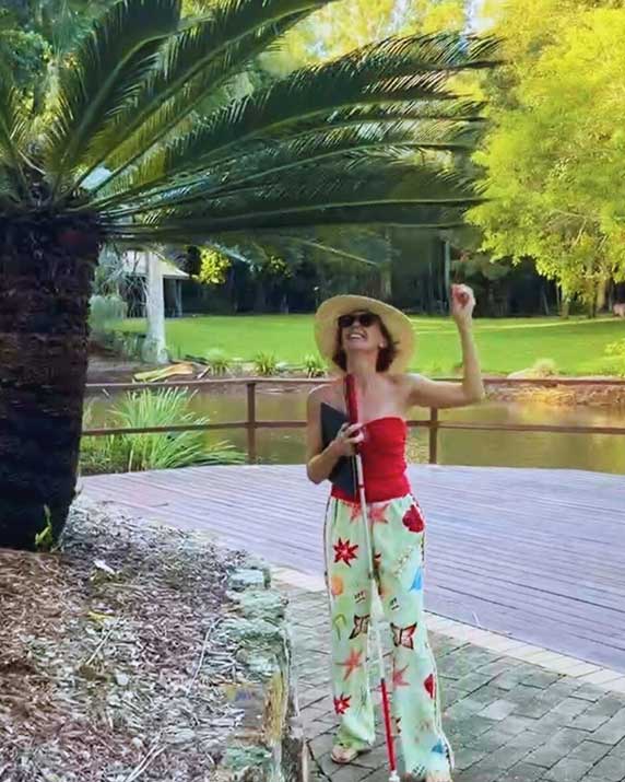 Joanne in the botanical gardens